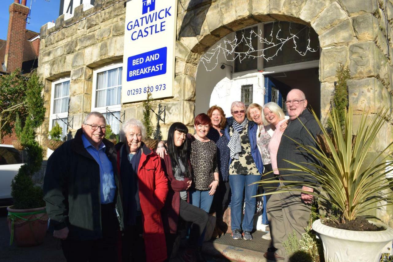 Gatwick Castle B&B 홀리 외부 사진