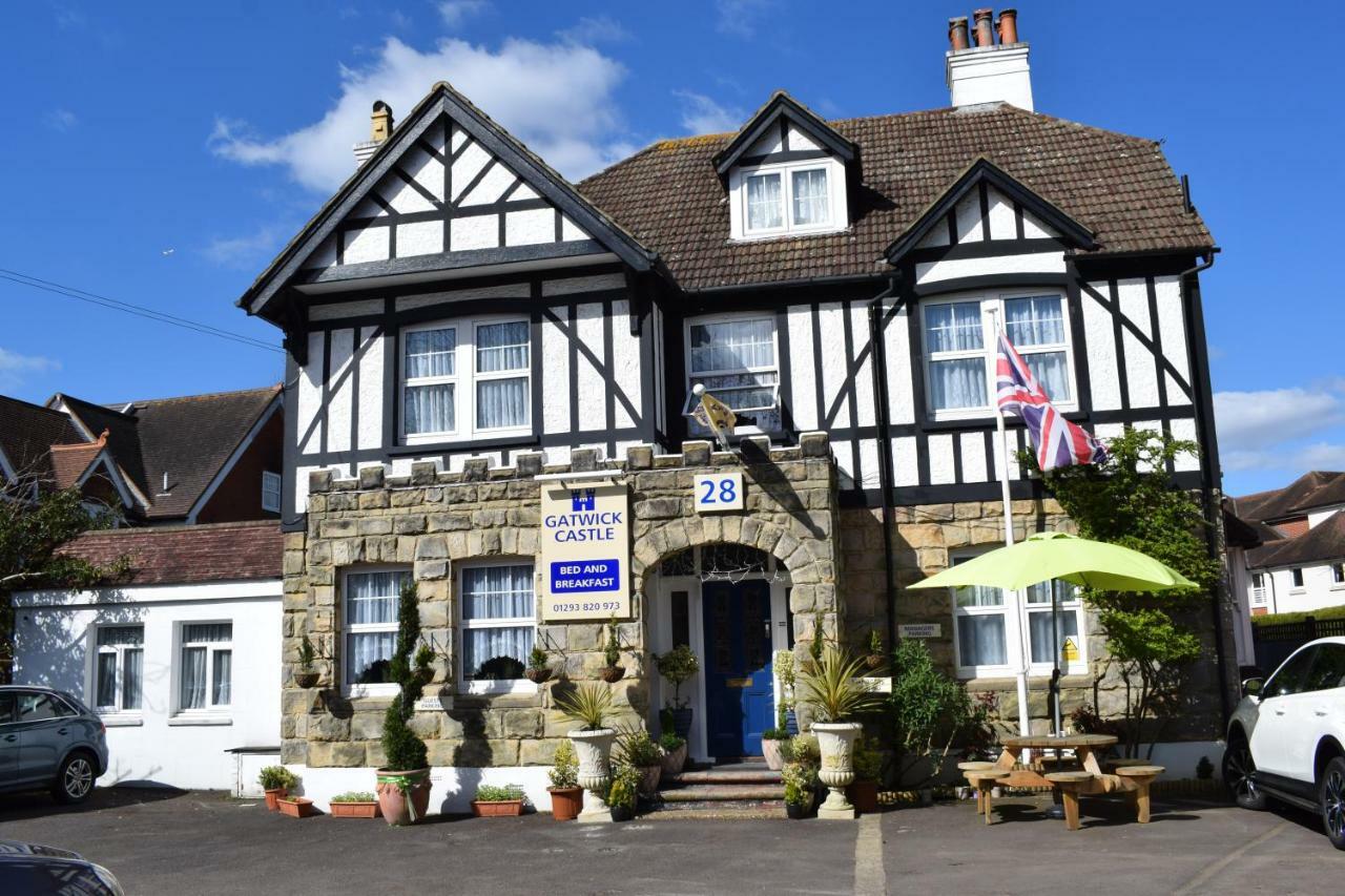 Gatwick Castle B&B 홀리 외부 사진